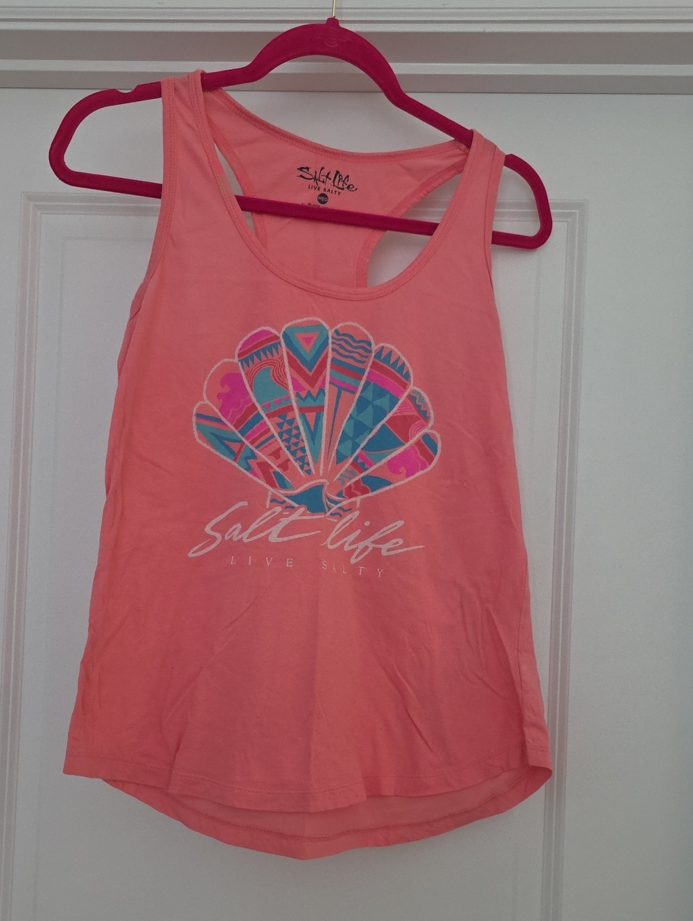 Salt Life Coral Shell Graphic Tank Top